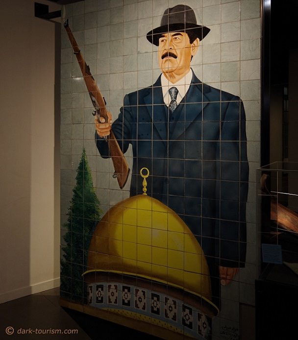 13-12-2020 - Saddam Hussein mural, IWM London