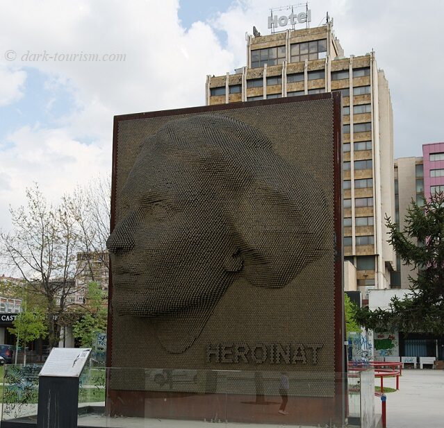 heroinat-memorial-in-prishtina-kosovo